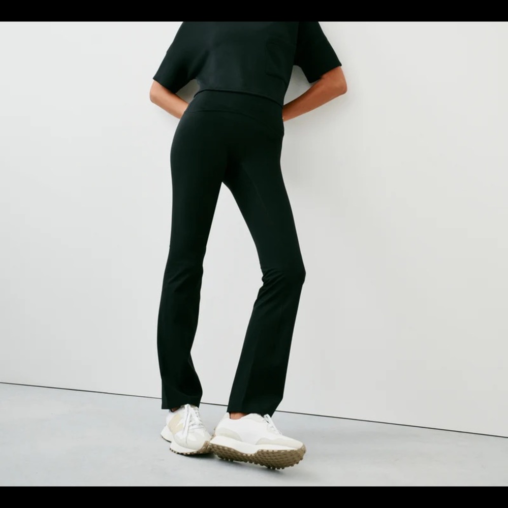 SPANX Booty Boost Flare Pants